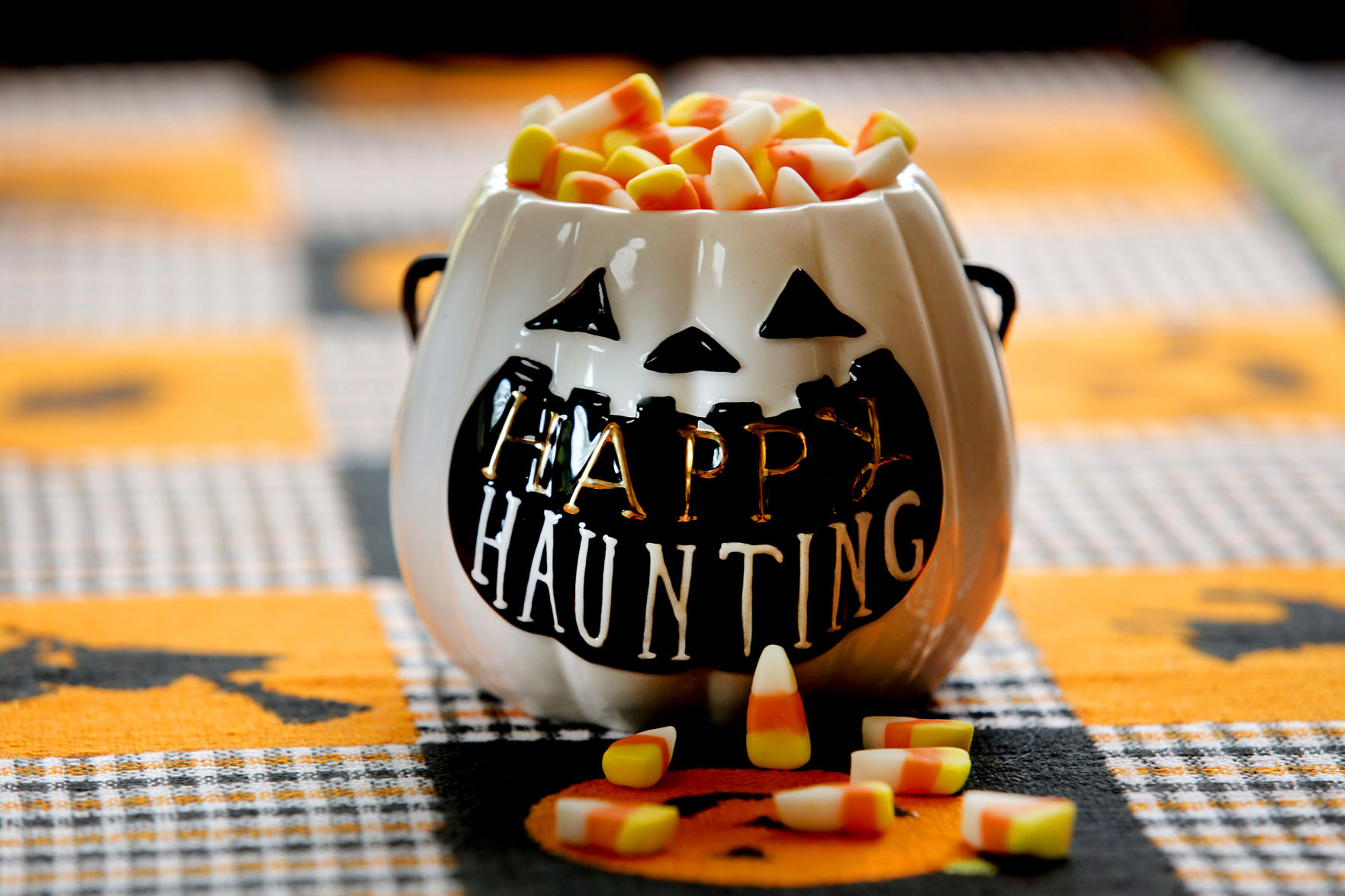 LIFE-HALLOWEEN-BEST-WORST-CANDY-LA